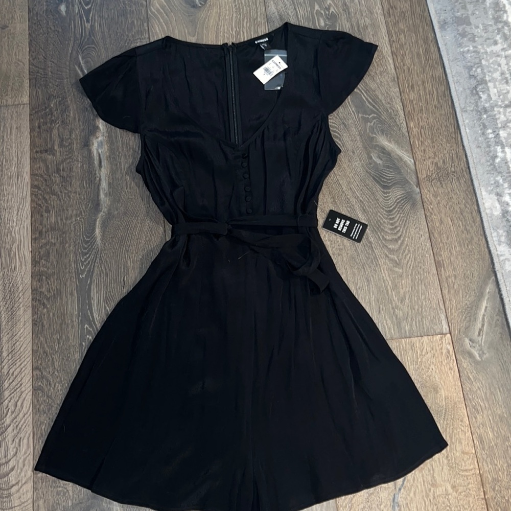 NWT express black tie waist zip back black Womens romper medium